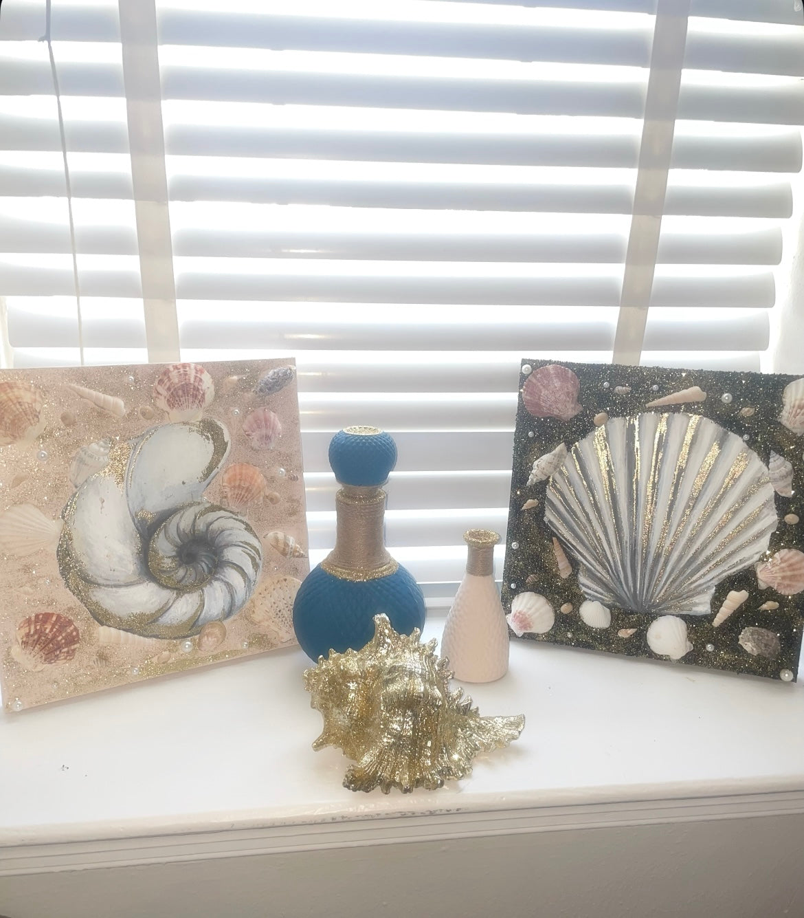 Cyclone beach seashells 3D art Beige and Gold