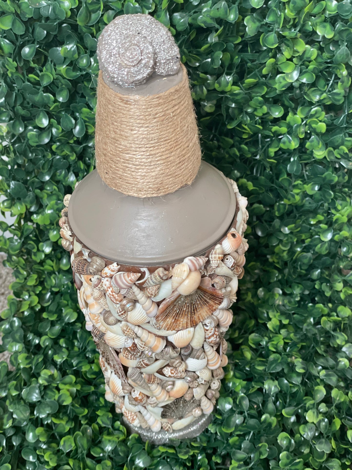 Seashell drink shaker
