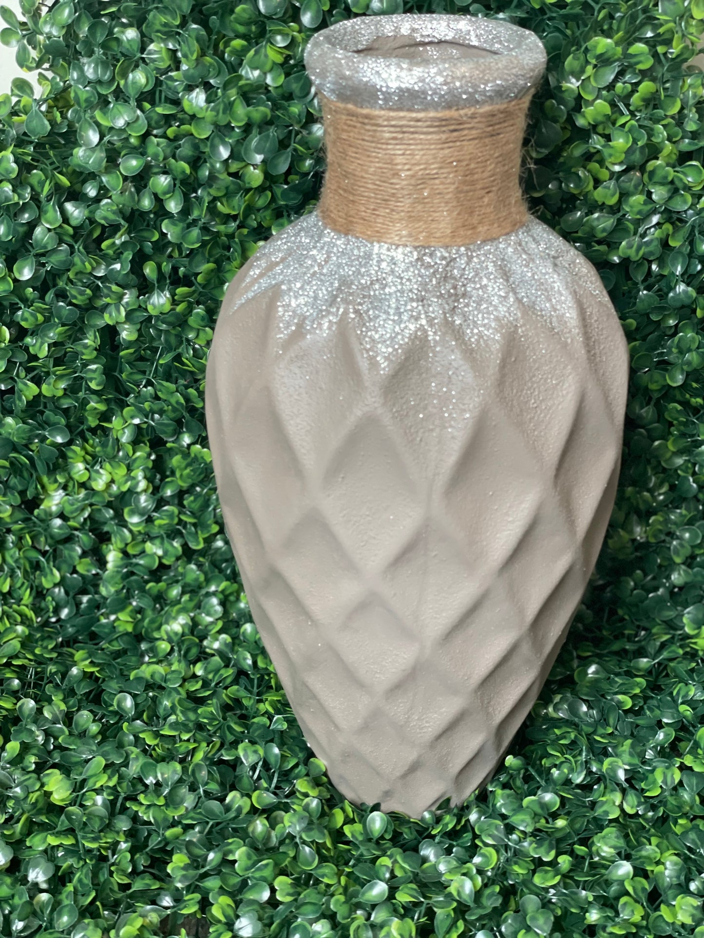 Silver and beige diamond dimension design vase