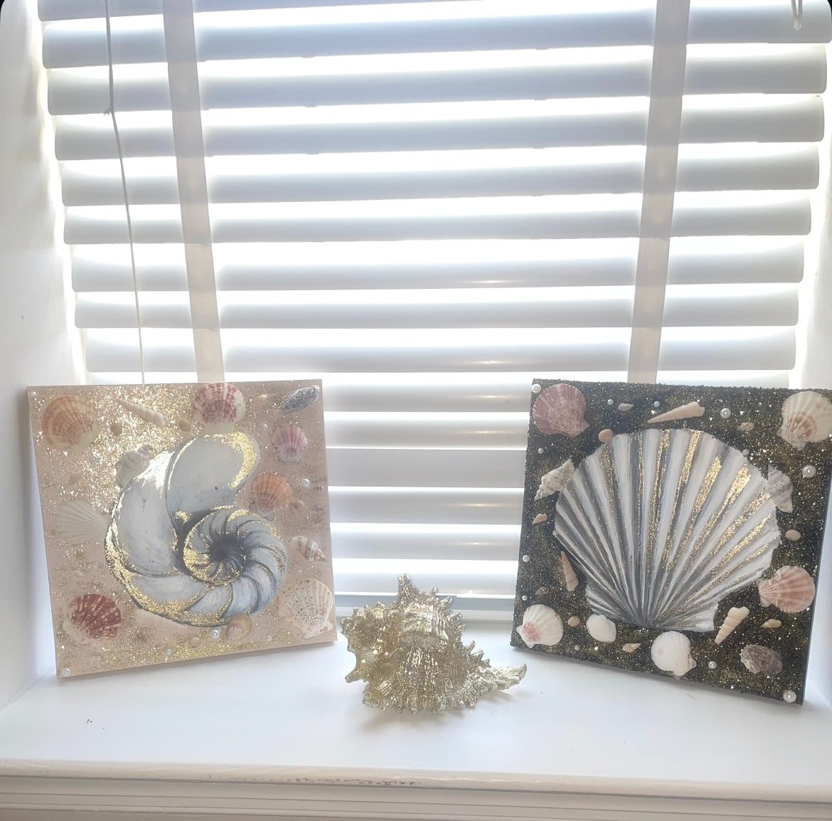 Cyclone beach seashells 3D art Beige and Gold