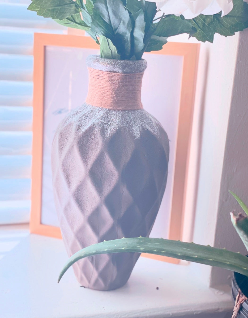 Silver and beige diamond dimension design vase
