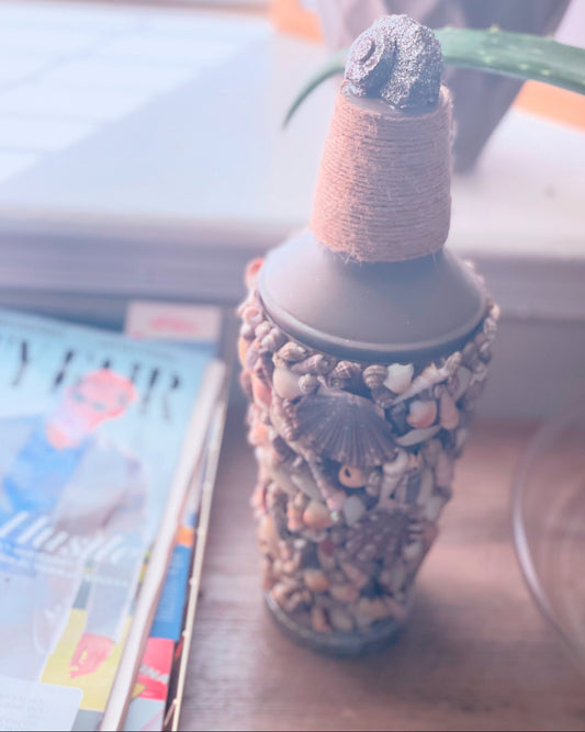Seashell drink shaker