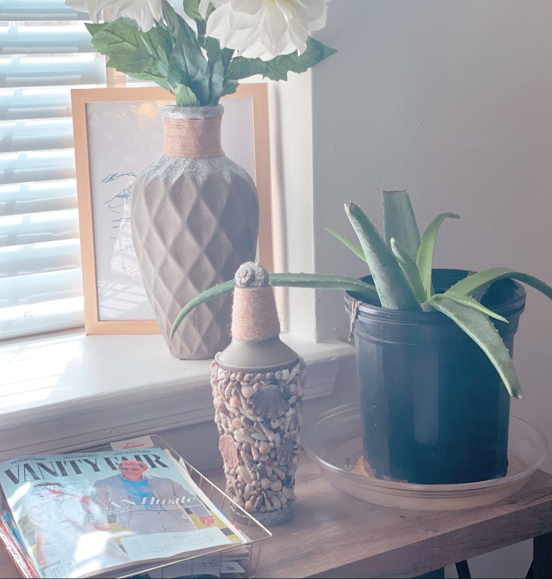 Seashell drink shaker